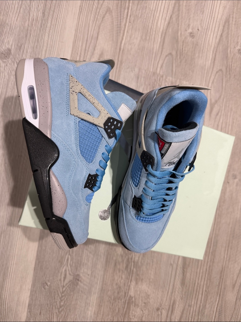 Jordan Retro 4 Shoes in Light Blue, Black, Gray - Picture 4 of 6